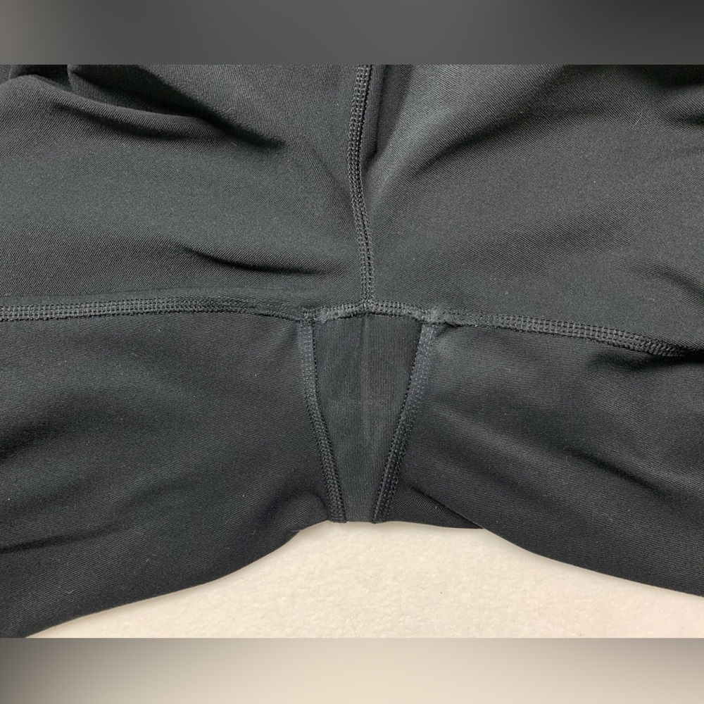 Nike Dry Fit Cropped exercise pants -Medium - Picture 5 of 11